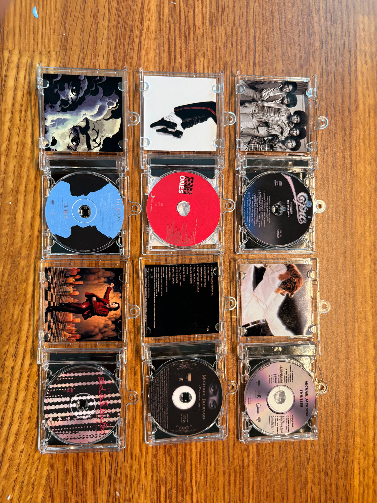 [NEW] MJ CD Keychain