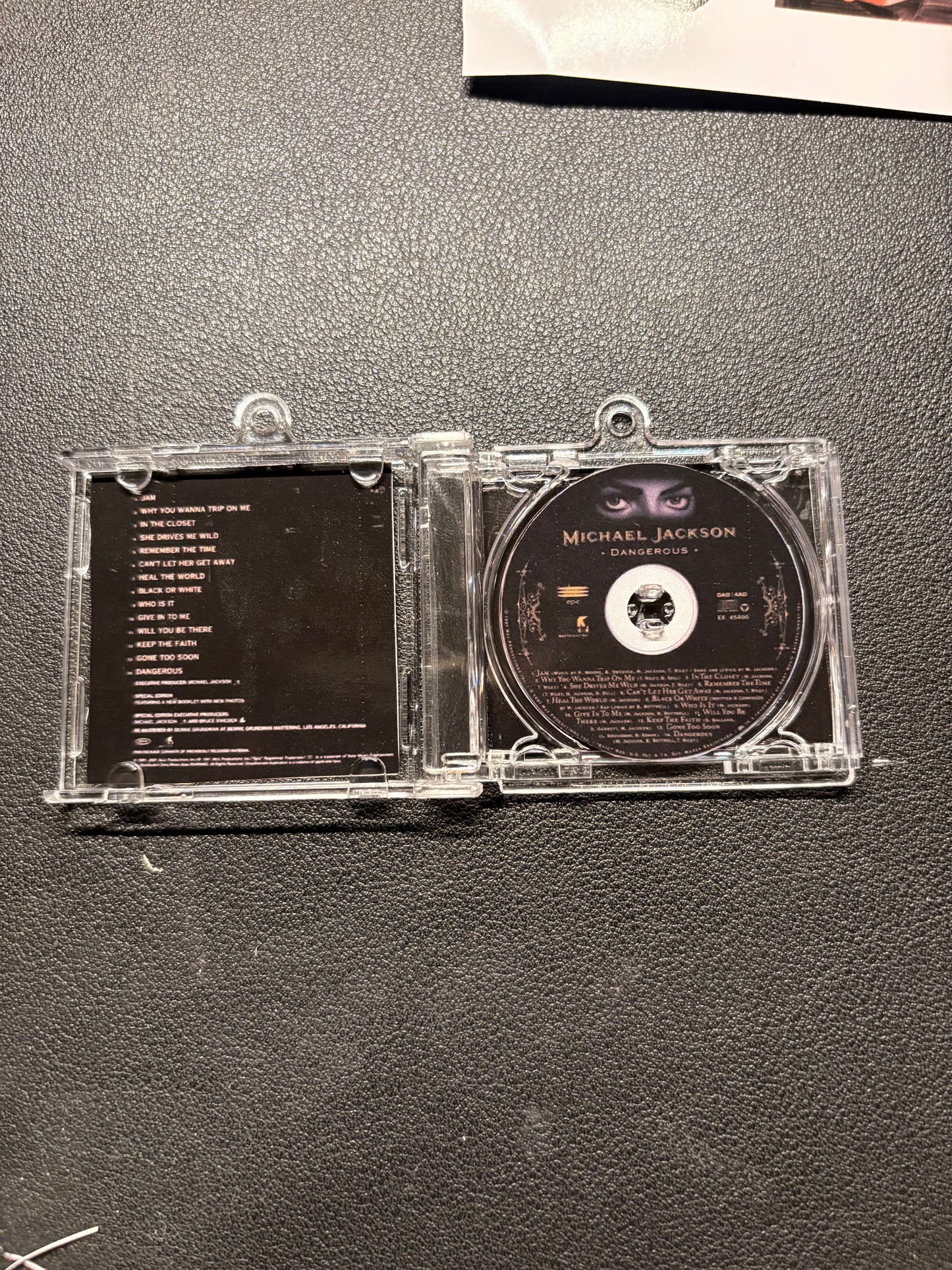 [NEW] MJ CD Keychains