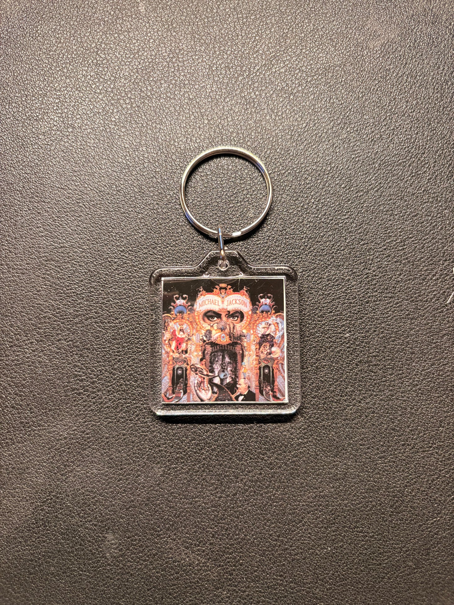 [NEW] MJ Album Keychains
